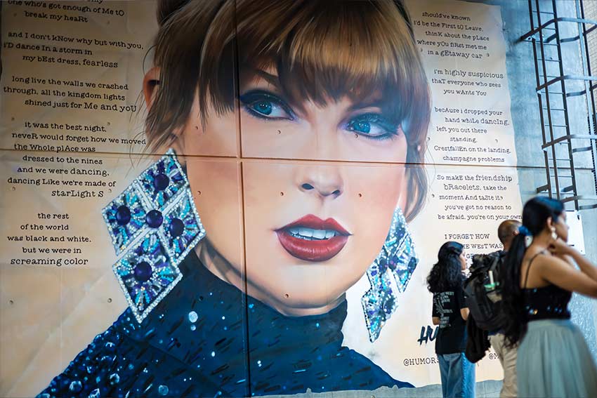 Taylor swift mural