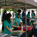 Student ambassadors volunteer their time to welcome new AUT students