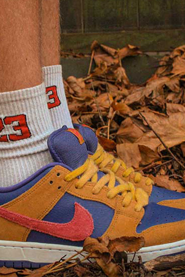 Laces made from wool